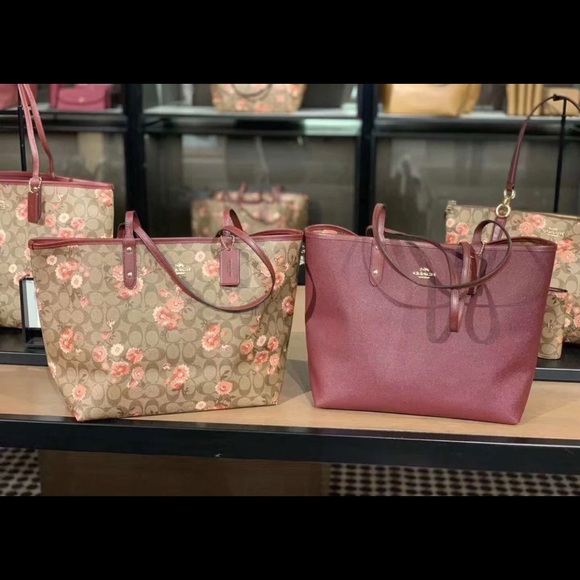 CLEARANCE !! Coach prairie daisy floral tote NWT - Picture 8 of 8